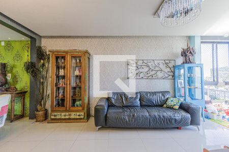 Sala de apartamento à venda com 3 quartos, 80m² em Jardim Carvalho, Porto Alegre