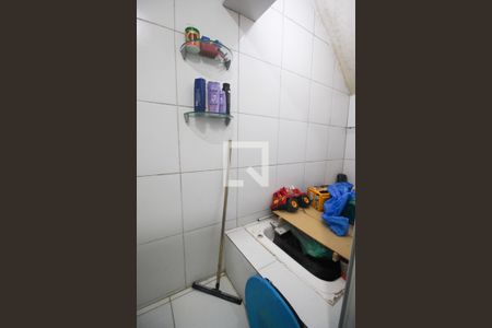Banheiro da Suíte de casa à venda com 3 quartos, 133m² em Jardim Miriam, São Paulo