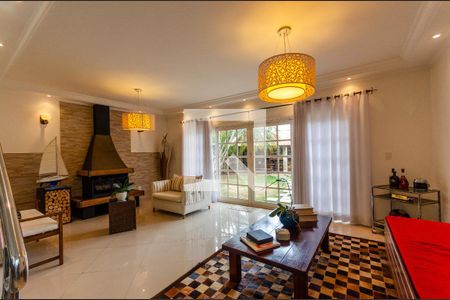 Sala de Estar de casa à venda com 5 quartos, 420m² em São Domingos, São Paulo