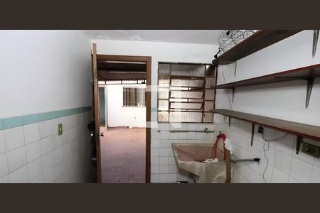 Lavanderia de casa para alugar com 3 quartos, 157m² em Vila Alto de Santo Andre, Santo André