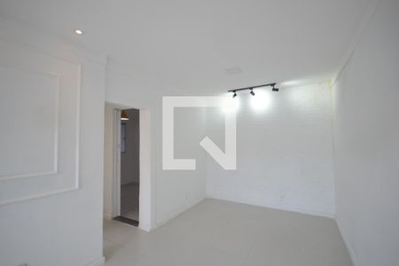 Sala de casa para alugar com 2 quartos, 75m² em Cabral, Nilópolis