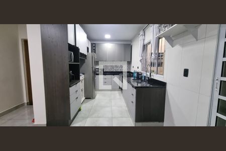 Casa para alugar com 3 quartos, 380m² em Jardim Pereira Leite, São Paulo