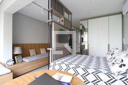 Sala/Quarto de kitnet/studio para alugar com 1 quarto, 34m² em Indianópolis, São Paulo