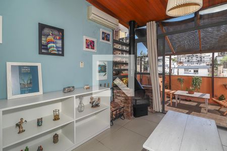 Sala 2 de apartamento para alugar com 2 quartos, 113m² em São João, Porto Alegre