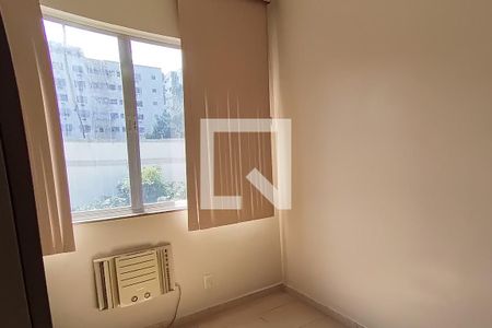 Quarto 2 de apartamento para alugar com 2 quartos, 55m² em Jacarepaguá, Rio de Janeiro