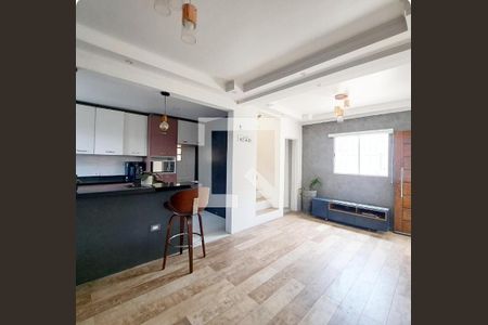 Sala/Cozinha de casa para alugar com 3 quartos, 210m² em Piratininga, Osasco