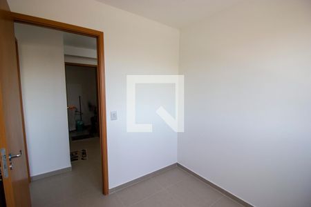 Quarto 2 de apartamento para alugar com 2 quartos, 41m² em Qn 407, Brasília