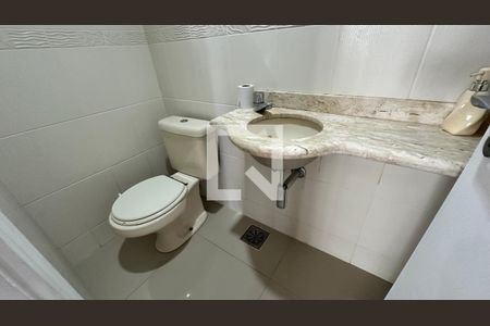 Lavabo de casa de condomínio para alugar com 4 quartos, 200m² em Vargem Pequena, Rio de Janeiro