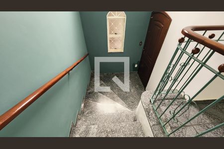 Escada de casa à venda com 3 quartos, 208m² em  Vila Helena, Jundiaí