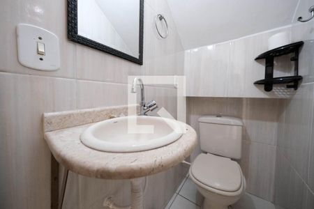Lavabo de casa de condomínio para alugar com 2 quartos, 109m² em Vila Libanesa, São Paulo