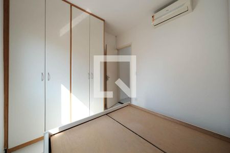 Quarto 1 de casa de condomínio para alugar com 2 quartos, 109m² em Vila Libanesa, São Paulo