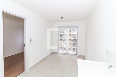 Sala de apartamento para alugar com 1 quarto, 27m² em Parque Industrial Tomas Edson, São Paulo