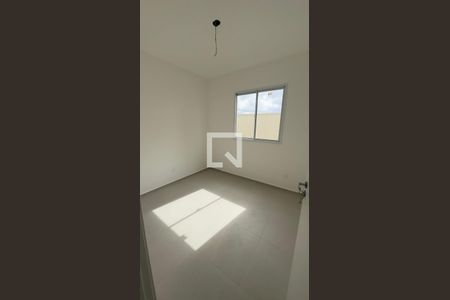 Quarto de apartamento para alugar com 3 quartos, 80m² em Palmeiras, Belo Horizonte