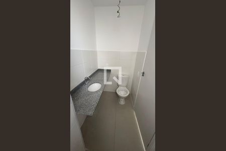 Banheiro de apartamento para alugar com 3 quartos, 80m² em Palmeiras, Belo Horizonte