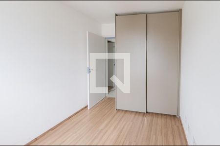 Quarto de apartamento para alugar com 2 quartos, 56m² em Buritis, Belo Horizonte