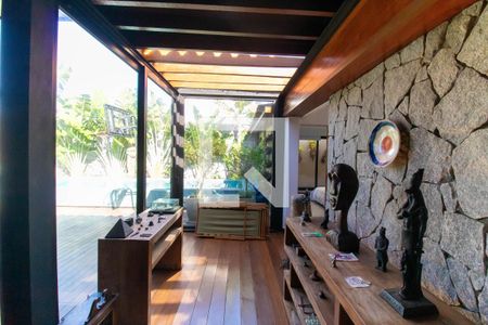 Sala de casa para alugar com 2 quartos, 450m² em Itacoatiara, Niterói