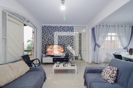 Sala de casa para alugar com 3 quartos, 279m² em Jardim Maria Rosa, Taboão da Serra