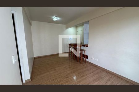 Sala de apartamento para alugar com 2 quartos, 57m² em Vila Pouso Alegre, Barueri