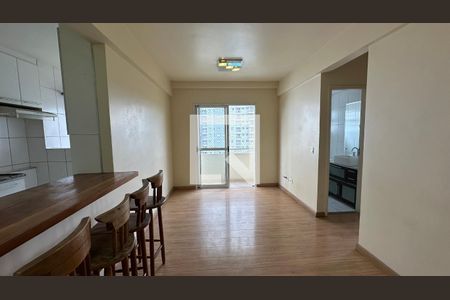 Sala de apartamento para alugar com 2 quartos, 57m² em Vila Pouso Alegre, Barueri