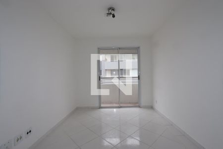 Sala de apartamento para alugar com 3 quartos, 65m² em Vila Margarida, São Paulo