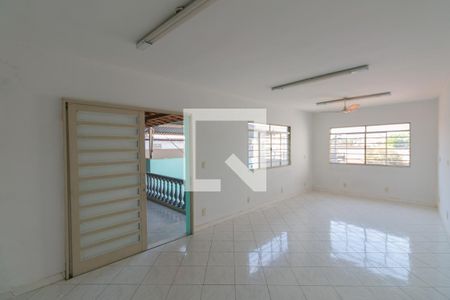 Quarto 2 de casa à venda com 3 quartos, 360m² em Céu Azul, Belo Horizonte