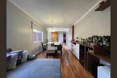 Sala de casa à venda com 3 quartos, 130m² em Vila Albano, São Paulo