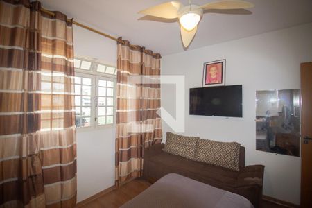 Quarto 1 - Casa 1 de casa à venda com 7 quartos, 400m² em Sapucaias, Contagem