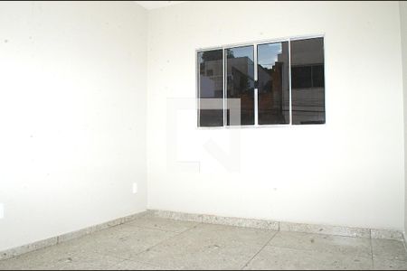Quarto 2 de casa para alugar com 2 quartos, 60m² em São Gabriel, Belo Horizonte