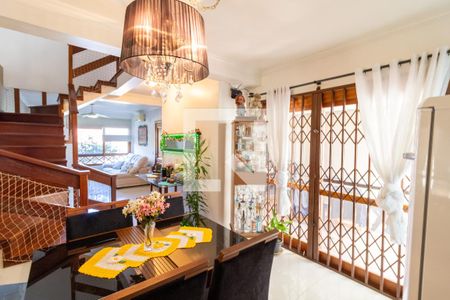 Sala de casa à venda com 3 quartos, 172m² em Espírito Santo, Porto Alegre