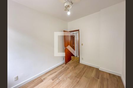 Quarto de apartamento à venda com 2 quartos, 64m² em Laranjeiras, Rio de Janeiro