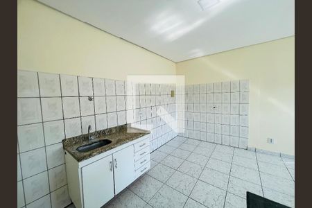 Studio de kitnet/studio para alugar com 1 quarto, 70m² em Jardim Palmira, Guarulhos