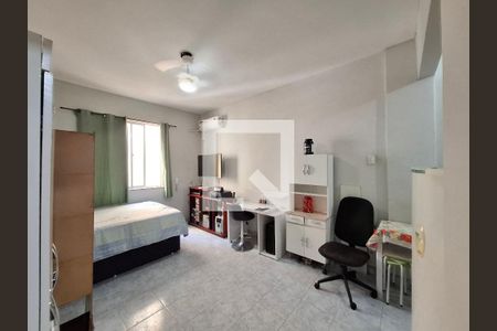 Sala/Quarto de apartamento à venda com 1 quarto, 28m² em Centro, Rio de Janeiro