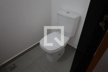 Lavabo de casa para alugar com 3 quartos, 115m² em Jardim Nosso Lar, São Paulo