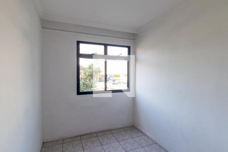 Quarto 1 de apartamento para alugar com 3 quartos, 63m² em Capão Raso, Curitiba