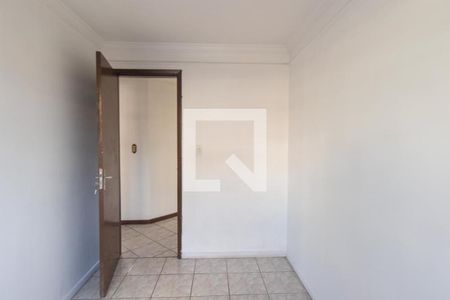 Quarto 1 de apartamento para alugar com 3 quartos, 63m² em Capão Raso, Curitiba