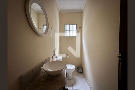 Lavabo de casa para alugar com 4 quartos, 172m² em Vila Linda, Santo André