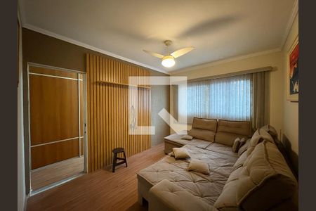 Sala de casa para alugar com 4 quartos, 172m² em Vila Linda, Santo André