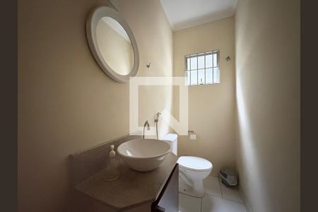 Lavabo de casa para alugar com 4 quartos, 172m² em Vila Linda, Santo André