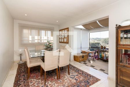 Casa à venda com 3 quartos, 361m² em Morumbi, São Paulo