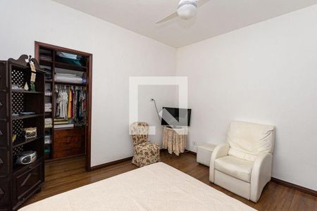 Casa à venda com 3 quartos, 193m² em São Francisco, Niterói