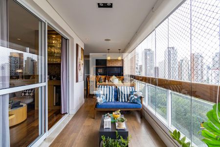 Varanda de apartamento à venda com 3 quartos, 163m² em Vila Andrade, São Paulo