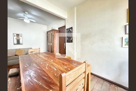 Sala de apartamento à venda com 3 quartos, 90m² em Santo Antônio, Belo Horizonte
