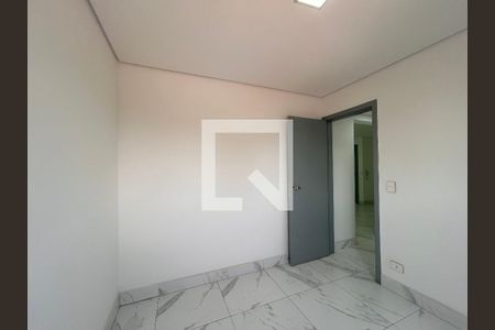 Quarto 2 de apartamento para alugar com 2 quartos, 48m² em Jardim Regina, São Paulo
