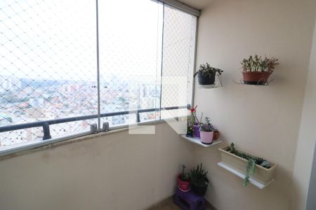 Sacada de apartamento à venda com 3 quartos, 74m² em Jaguaribe, Osasco