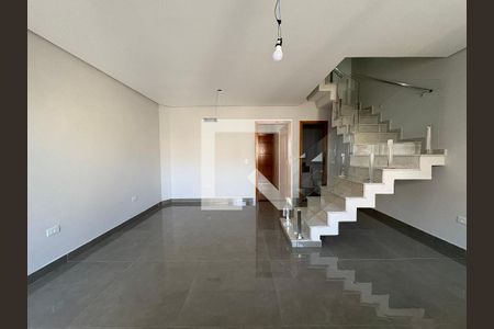 Sala de casa para alugar com 3 quartos, 136m² em Vila Eldizia, Santo André