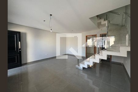 Sala de casa para alugar com 3 quartos, 136m² em Vila Eldizia, Santo André