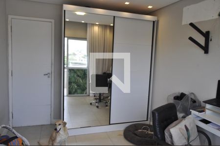 Quarto de apartamento à venda com 2 quartos, 70m² em Del Castilho, Rio de Janeiro