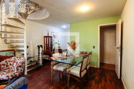 Sala de apartamento para alugar com 3 quartos, 250m² em Barra da Tijuca, Rio de Janeiro