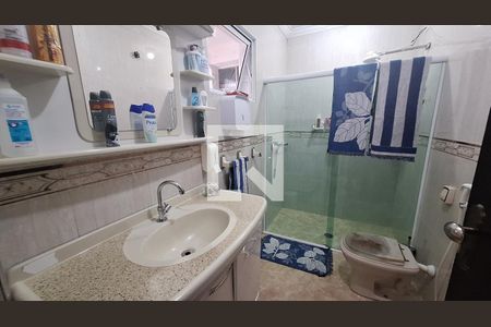 Banheiro da Suíte de casa para alugar com 3 quartos, 185m² em Cidade Edson, Suzano