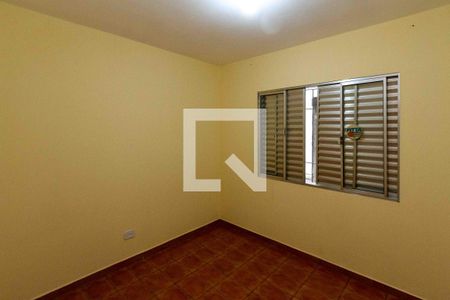 Quarto de casa para alugar com 2 quartos, 150m² em Jardim Santa Teresinha, São Paulo